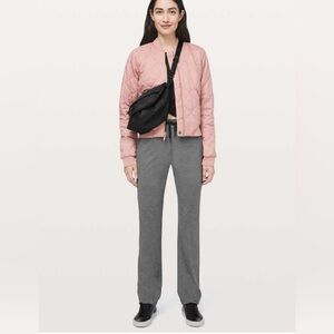 Lululemon On The Fly Pant Heathered Black Size 2 Long 33”